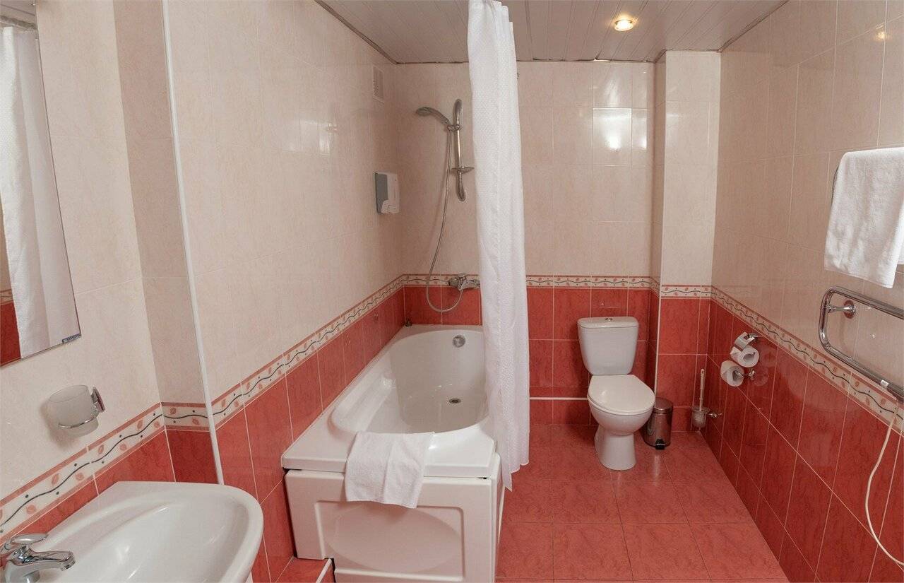 Фотографии номера Стандартный двухместный номер с одной кроватью в Гостинице Историческая гостиница Калуга Калуга