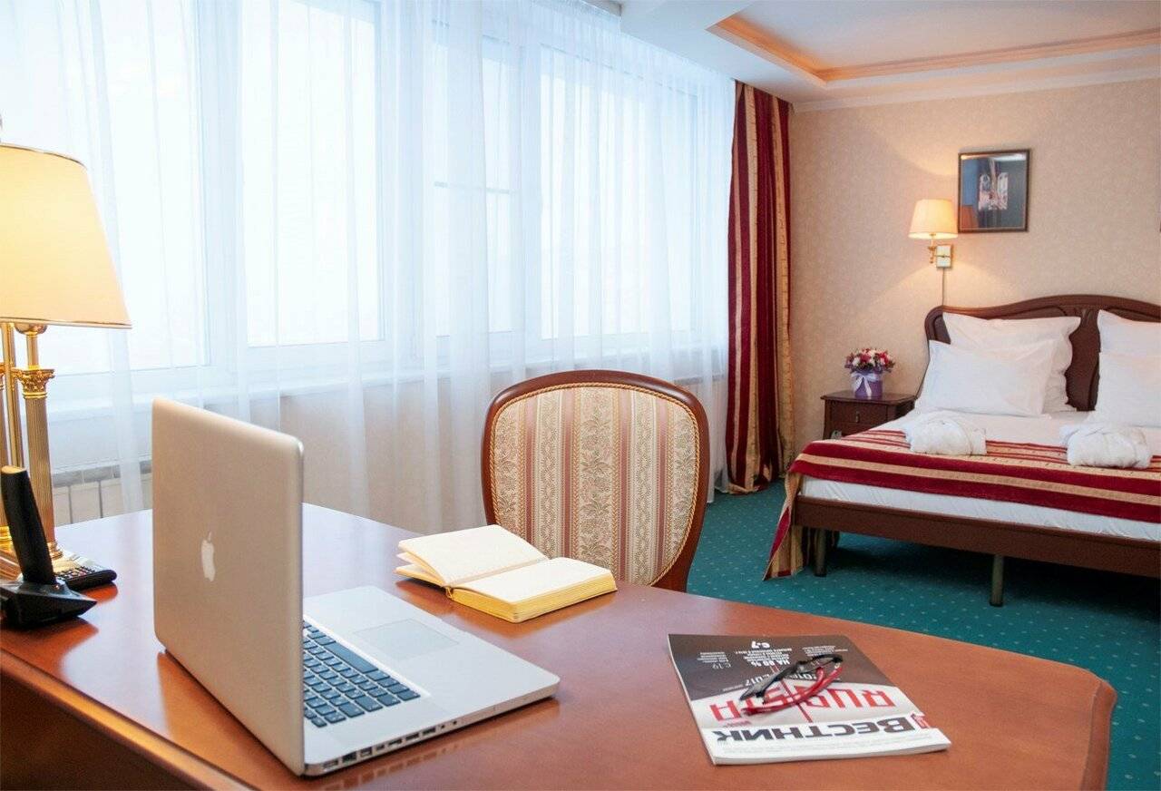 Фотографии номера Люкс в Гостинице Историческая гостиница Калуга Калуга