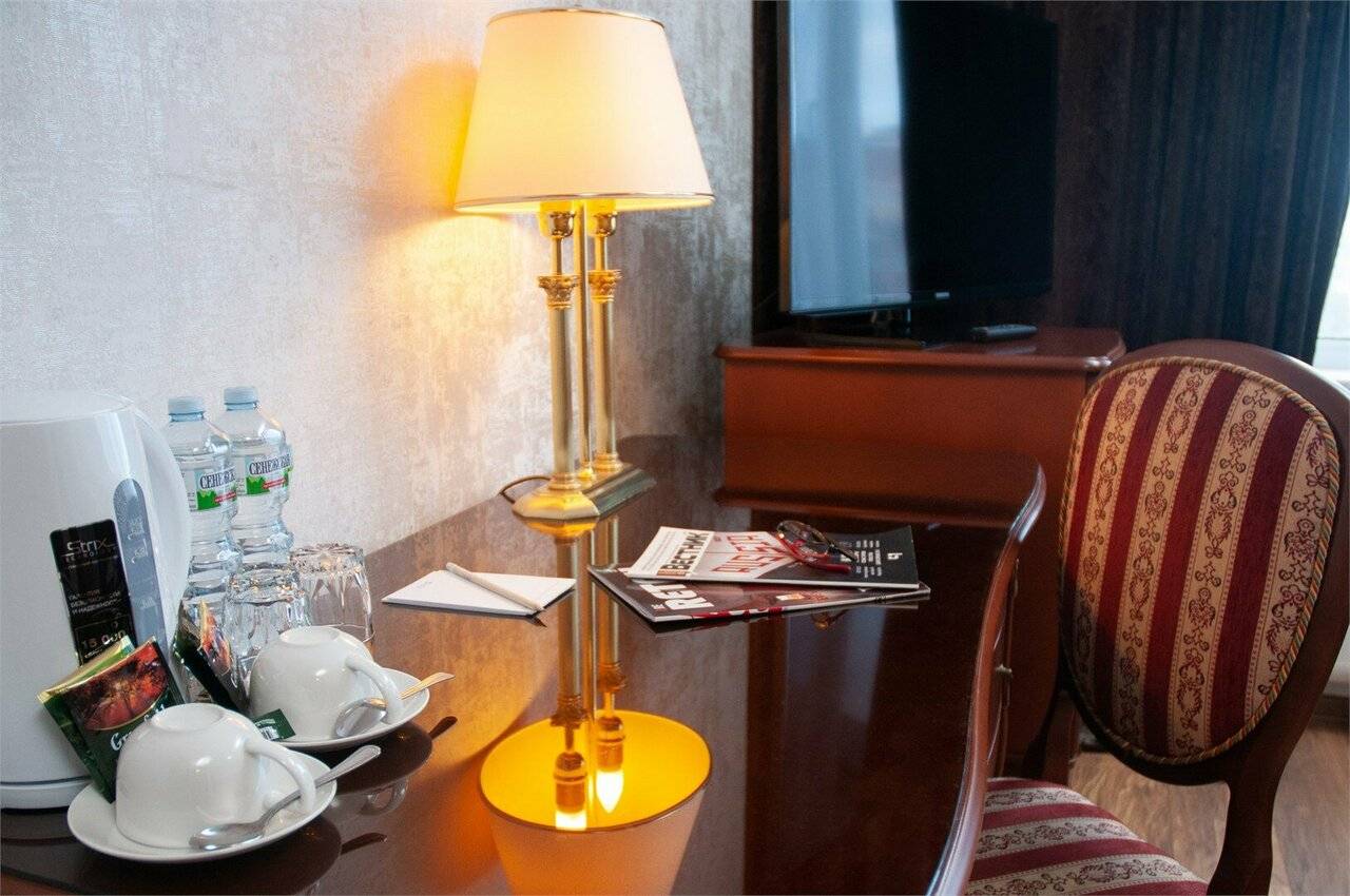 Фотографии номера Комфорт двухместный номер с одной кроватью в Гостинице Историческая гостиница Калуга Калуга