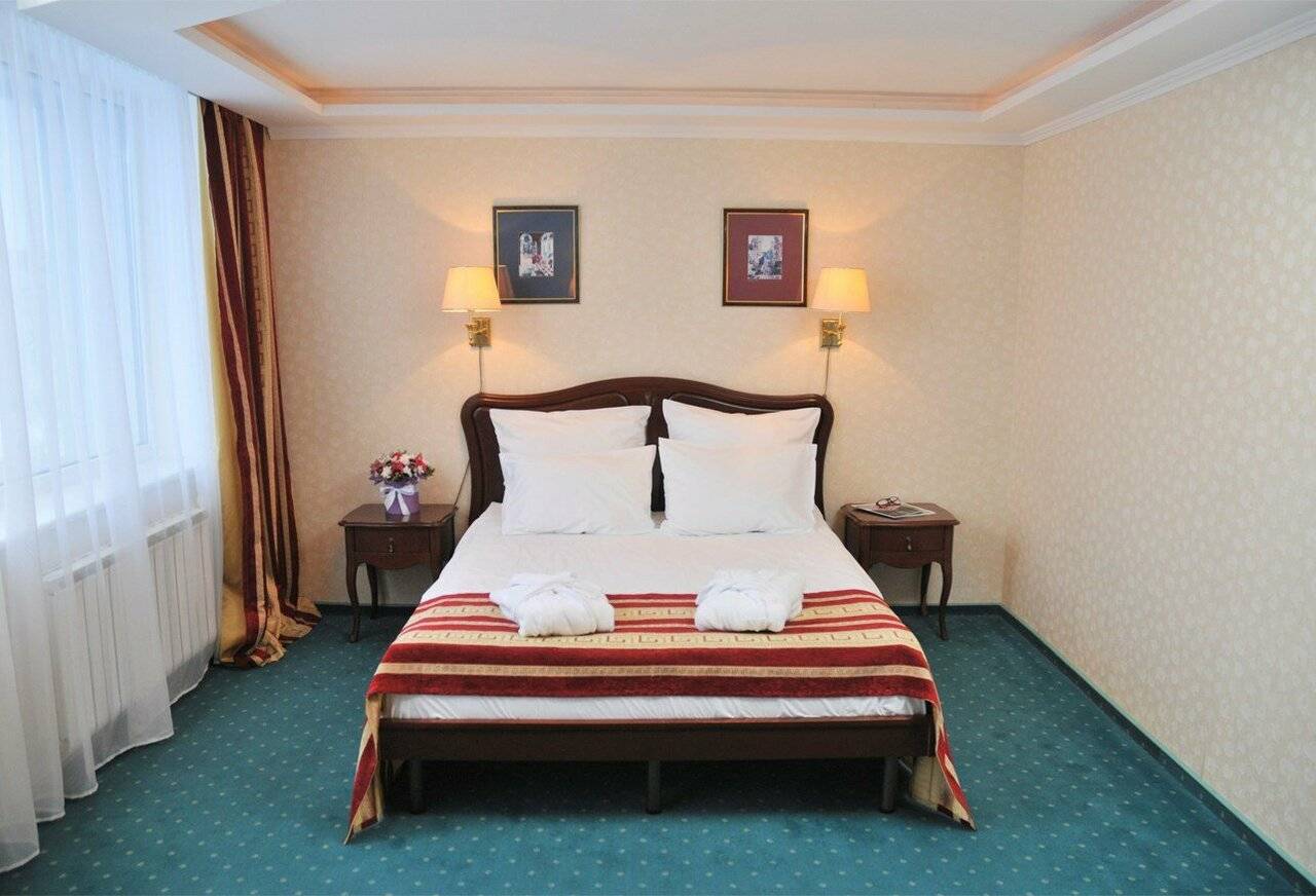 Фотографии номера Люкс в Гостинице Историческая гостиница Калуга Калуга