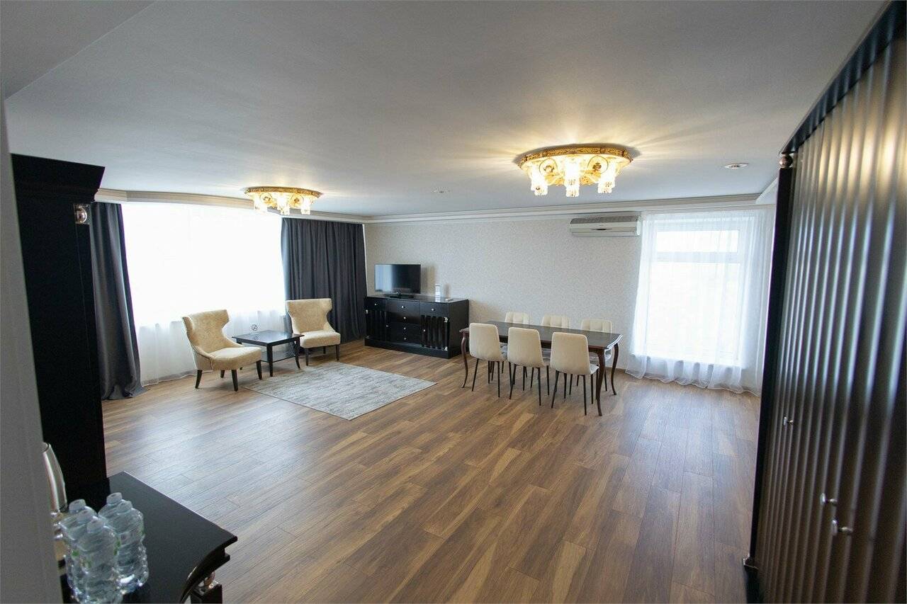 Фотографии номера Люкс Трёхкомнатный в Гостинице Историческая гостиница Калуга Калуга